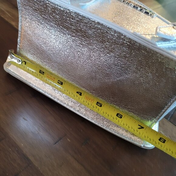 Steve Madden The Special Edition Evelyn Silver Set Tote 7"x10"x5" - Picture 4 of 13